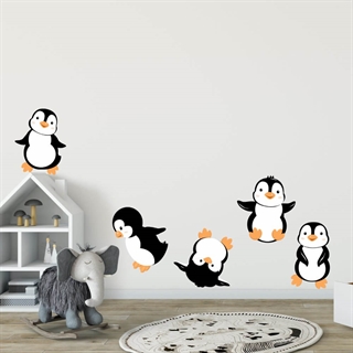 Wandtattoo mit 5 verspielten Pinguinen