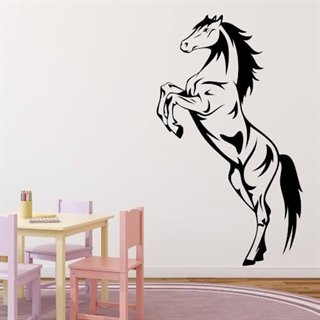 Wandtattoos mit einem sich putzendem Pferd passen perfekt in jedes Mädchenzimmer
