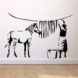 Lustiger Wandaufkleber mit gewaschenen Streifen eines Zebras. Design von Bansky.