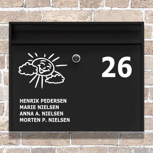 Aufkleber für den Briefkasten mit Sonne, Namen und einer Hausnummer