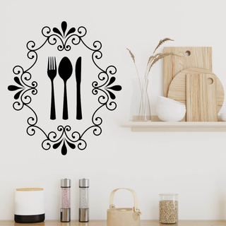 Schöne Wandtattoos mit Monogramm und Besteck für die Küche